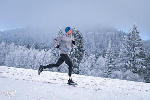 Daniel podczas Zimowy Półmaraton Gór Stołowych 2024