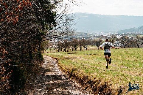 Konrad podczas Ultra Miles of Beskid Wyspowy 2025