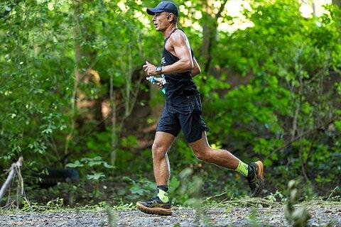 Damian podczas Garmin Ultra Race - Tolkmicko 2025
